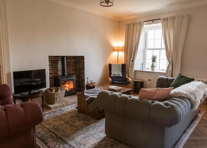 Rosebank Cottage - Hot Tub & Log Stove