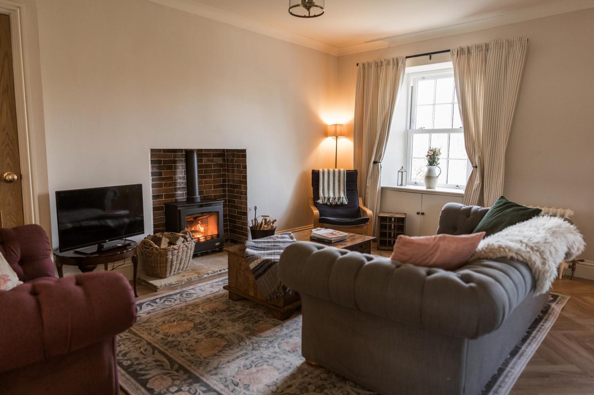 Rosebank - Hot Tub & Log Stove Holiday home *